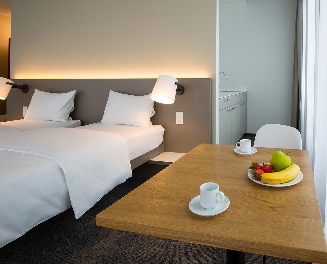 B_Smart Motel Ландкварт Экстерьер фото